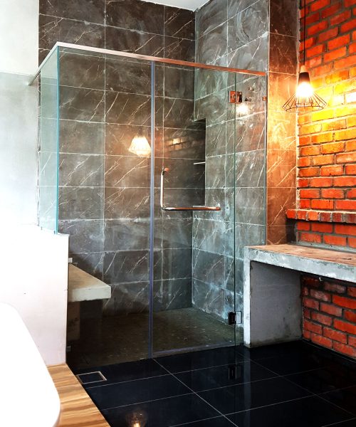 (Prato Series) L-shape framless swing system with 10mm clear tempered glass with aluminium header _ Showerlite(R) hinges shower screen